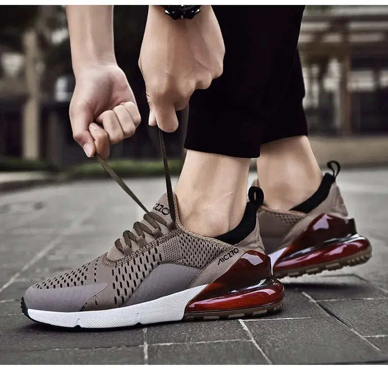 Men's outdoor mesh sneakers taupe/brown upper with burgundy heel, Simples Market pair