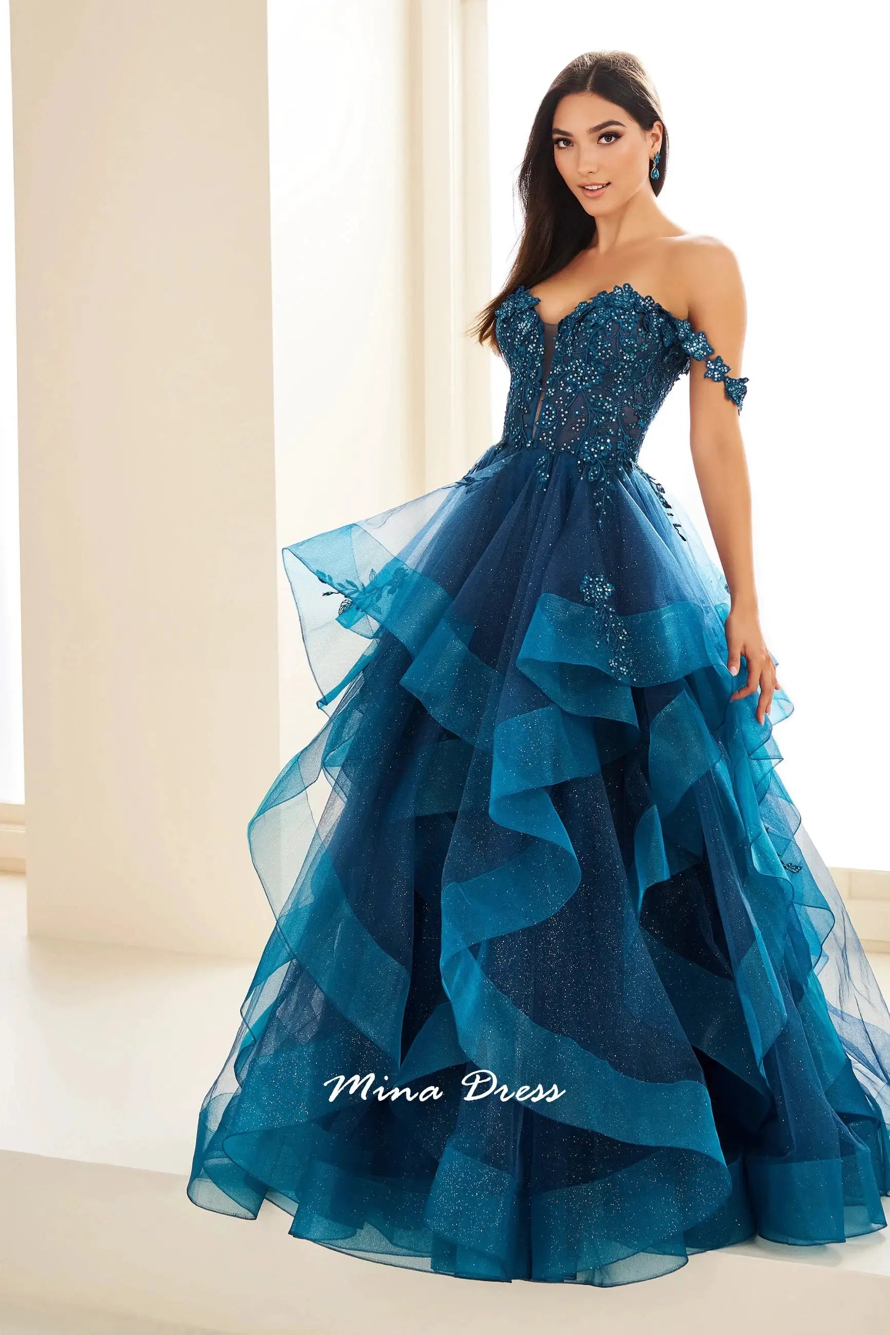Mina Removable Shoulder Strap Evening Gown Backless Lace Applique Prom