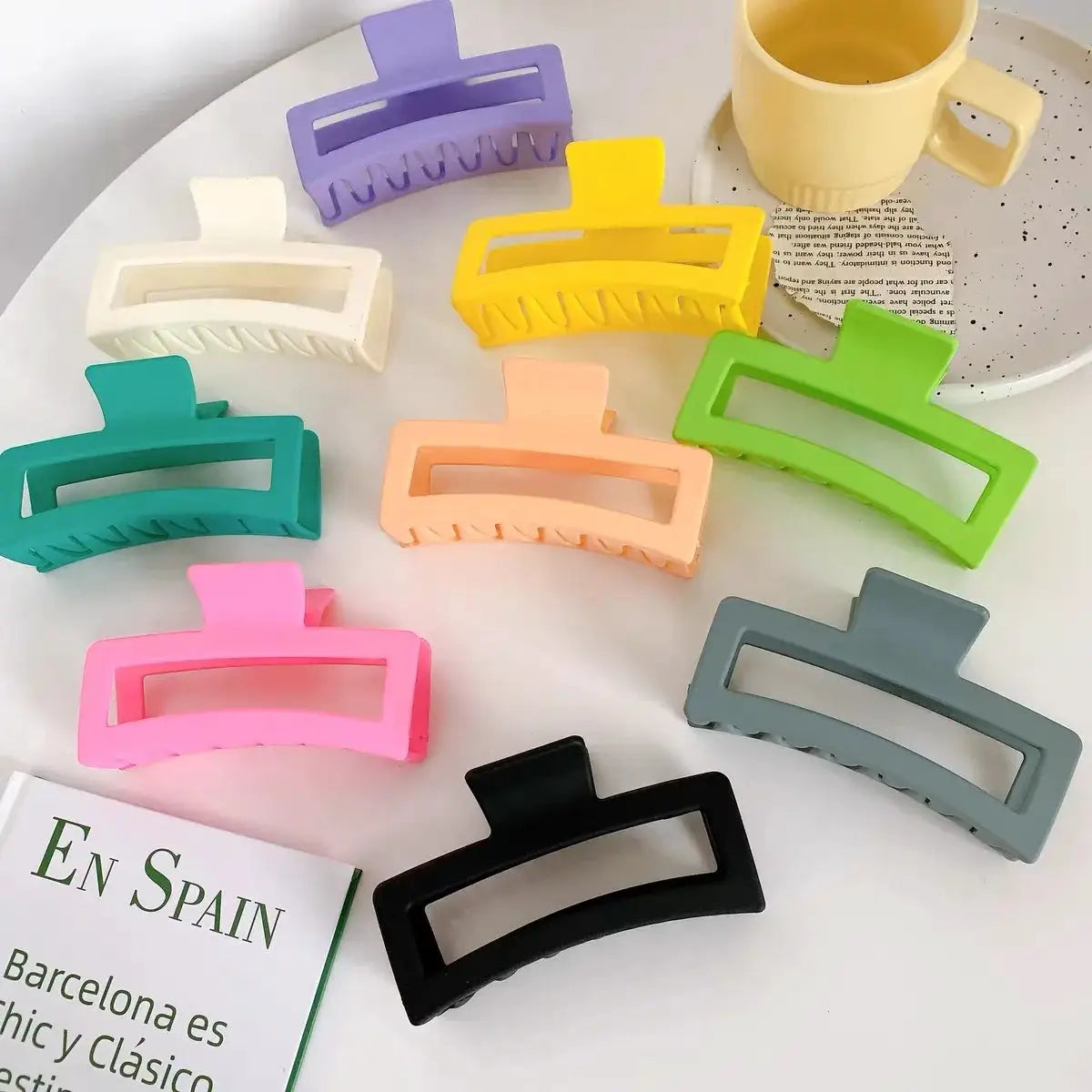 Korean Large Solid Hair Claw Clip Elegant Barrette With Geometric Romantic Design For Women Secure All Hair Types