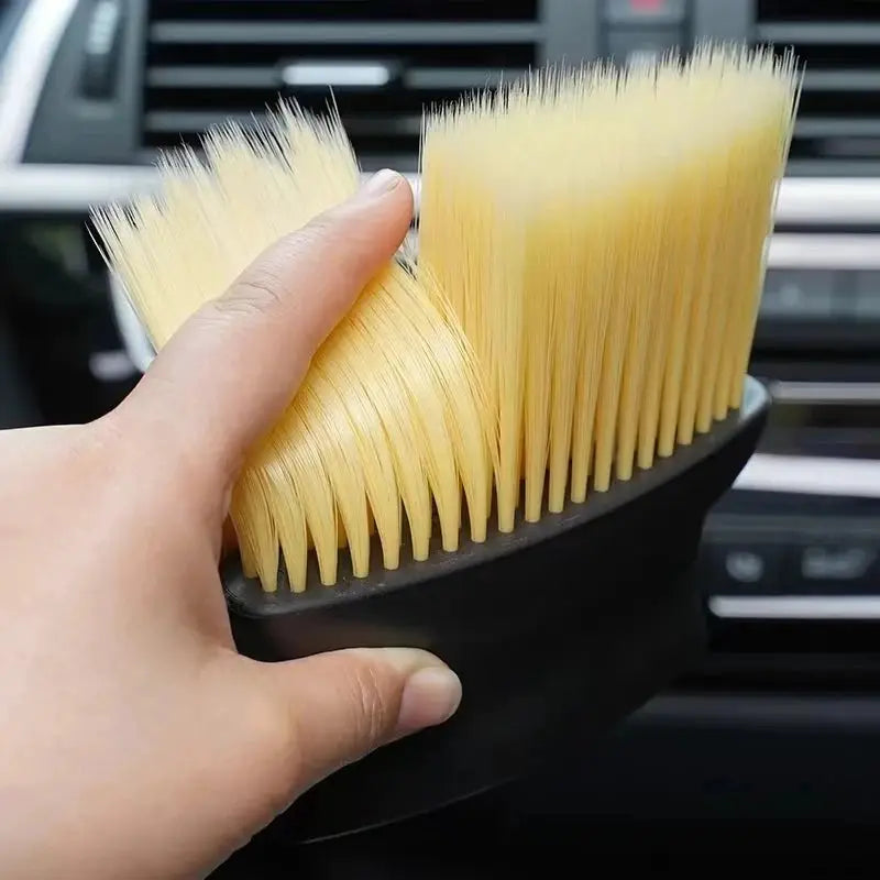 Car interior dust brush with soft beige bristles by Simples Market