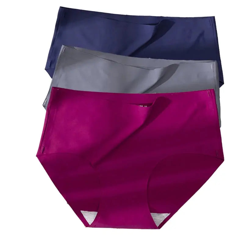 3-piece plus-size women's underwear set in ice silk; seamless panties in magenta, gray, and navy.