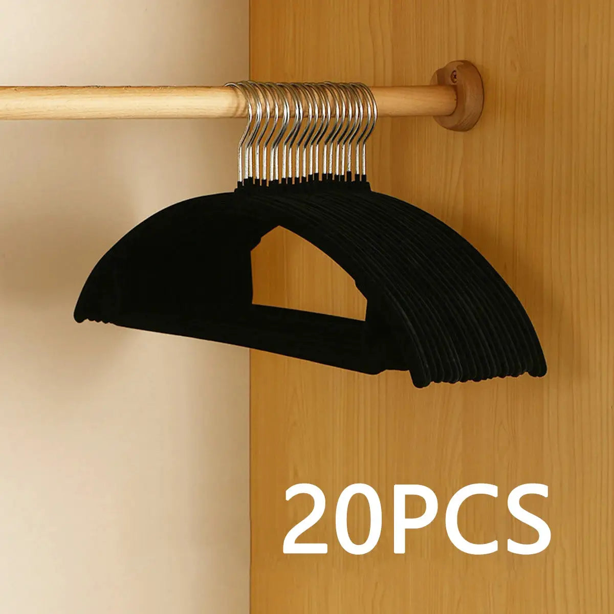 Velvet-coated plastic hangers, black, 20 pcs, non-slip and space-saving for closet organization.