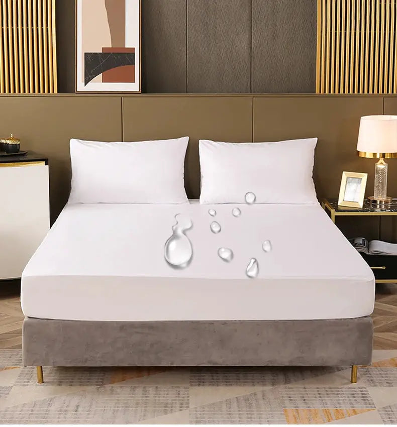Waterproof mattress protector, breathable noiseless jersey, fully fitted white cover on bed