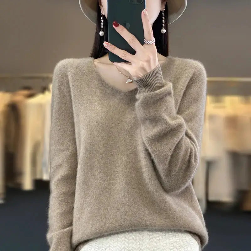 Women's Merino Wool V Neck Pullover Sweater Loose Fit for Autumn and Winter Comfort