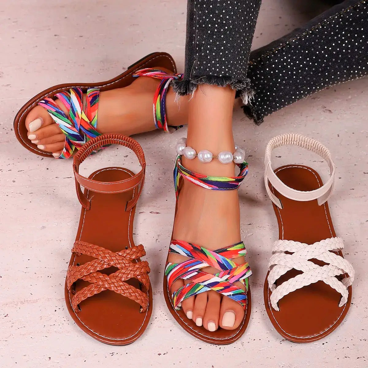 NovaWalk Women Flat Sandals With Roman Straps Non Slip Rubber Soles For Everyday Comfort And Casual Style