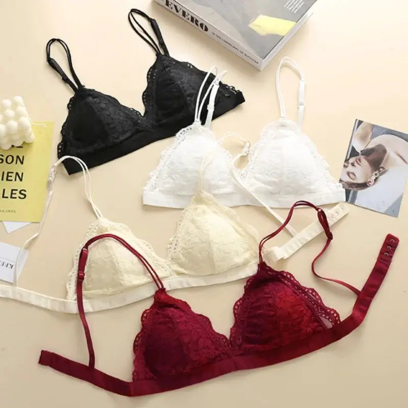 Simples Market four lace bralettes in black, white, beige and burgundy; V-neck, double straps, scalloped wireless lace