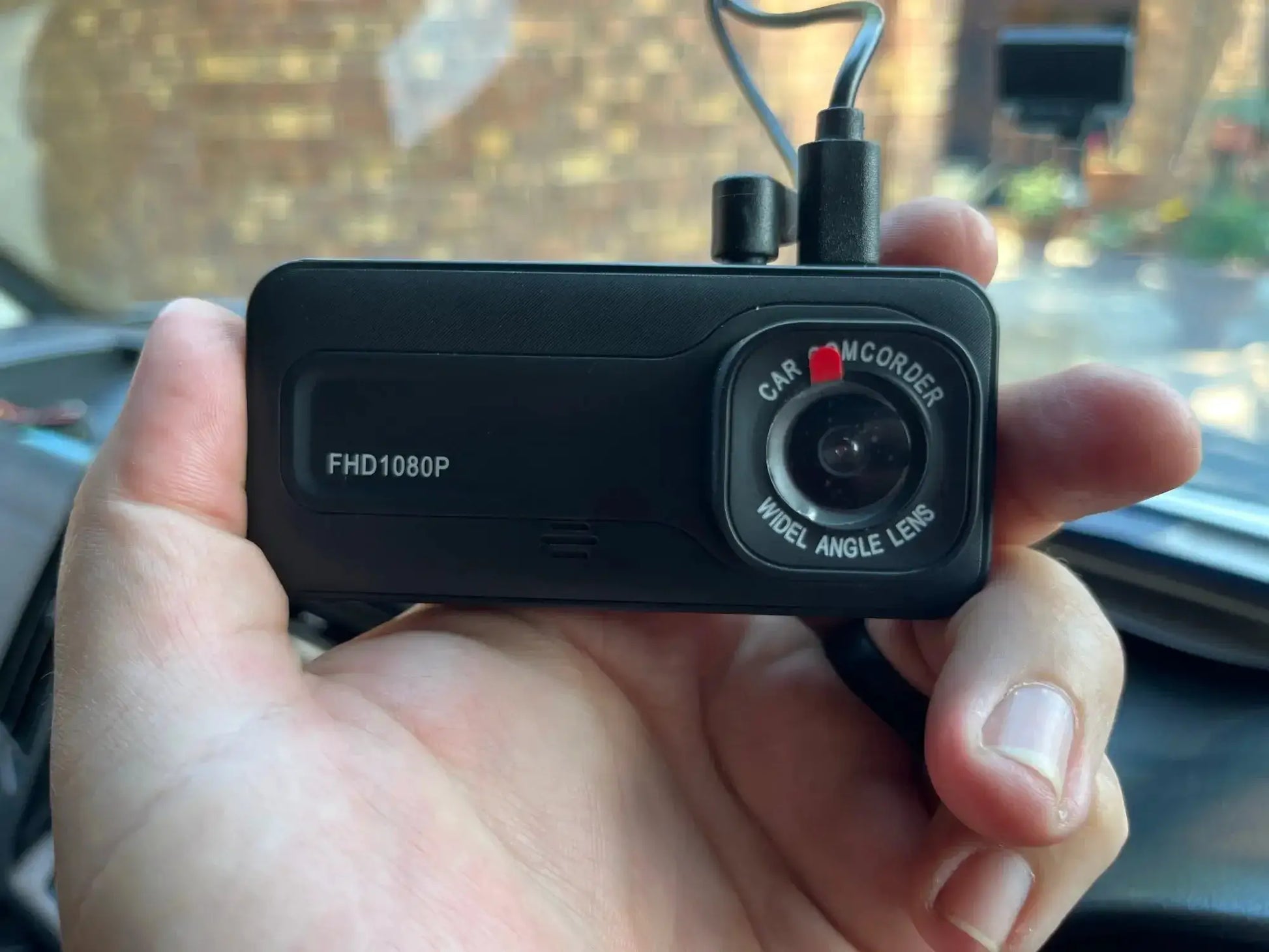 3-channel dash cam in black with FHD 1080P and wide-angle lens