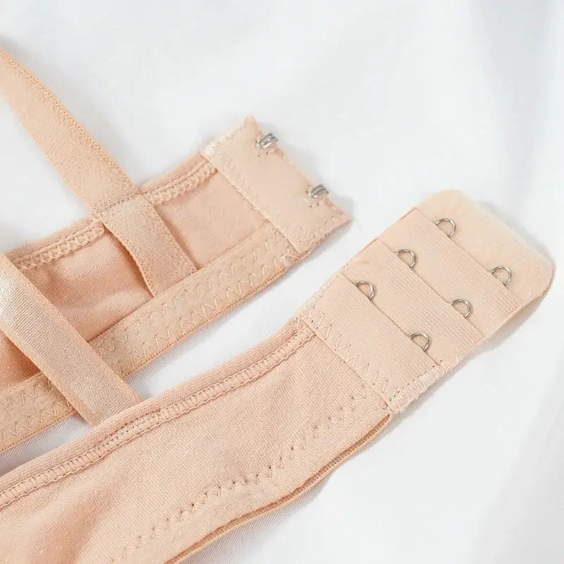 Simples Market women's peach cotton underwire bra with adjustable hook closures