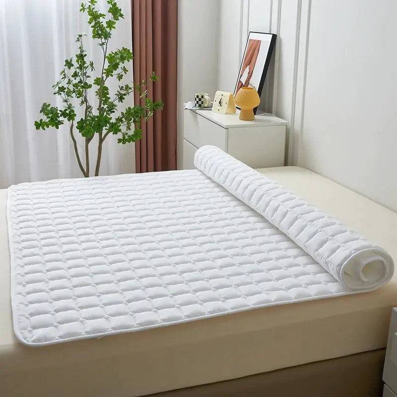 Waterproof quilted mattress protector cover by Simples Market; white, thickened and breathable for single or double bed
