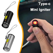 Type-C mini windproof heating-wire lighter by Simples Market; black or silver igniter with yellow button and lanyard