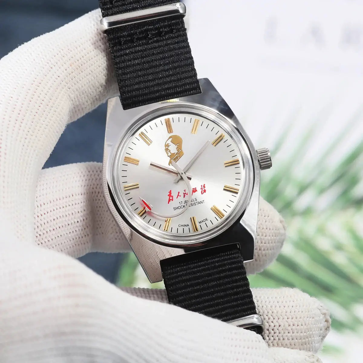Simples Market 7120 hand-wind mechanical men's watch, 36mm, silver dial with gold markers, black fabric strap