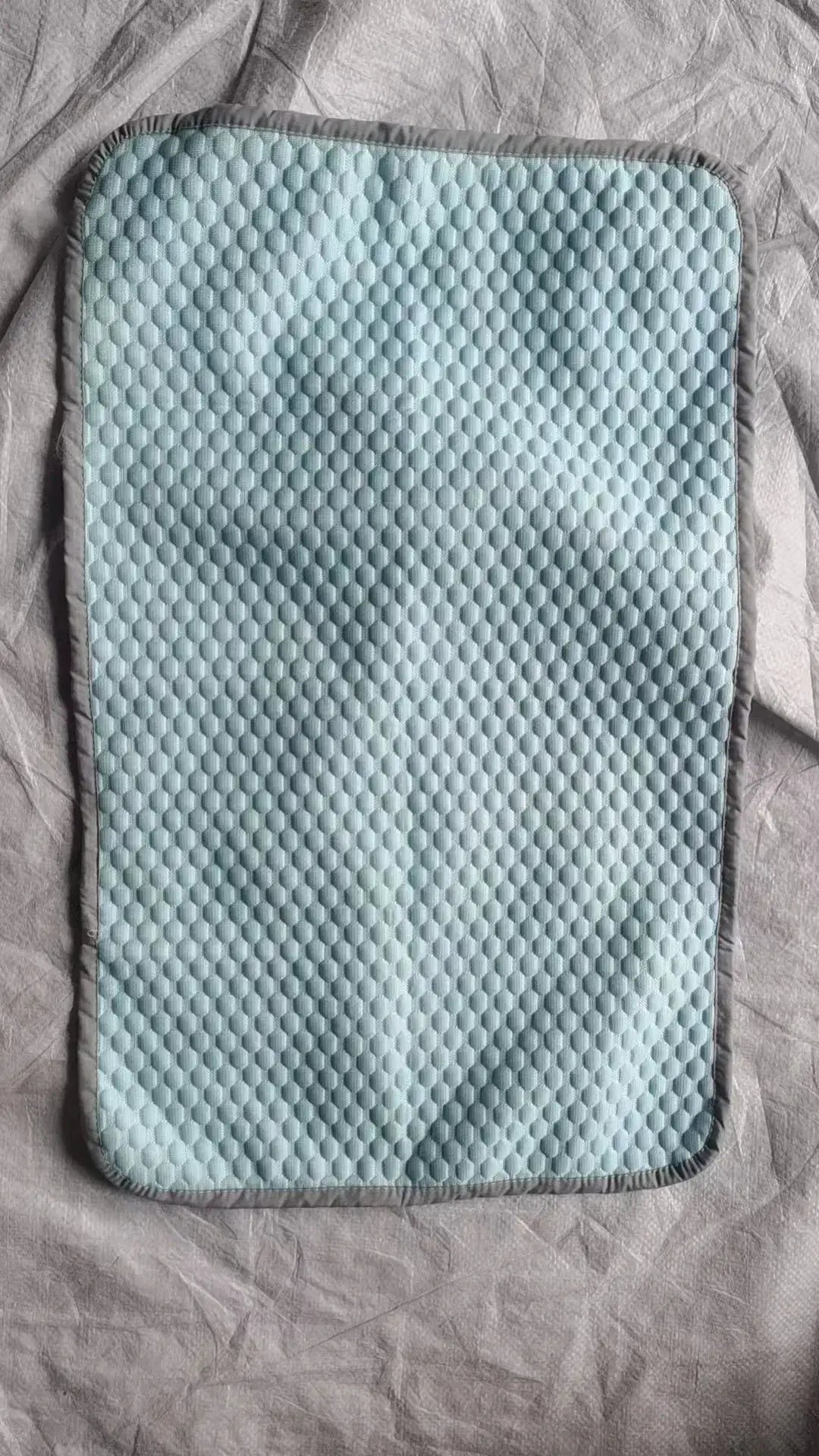 Cooling pillowcase, solid ice blue with honeycomb texture and gray border, 48x70cm