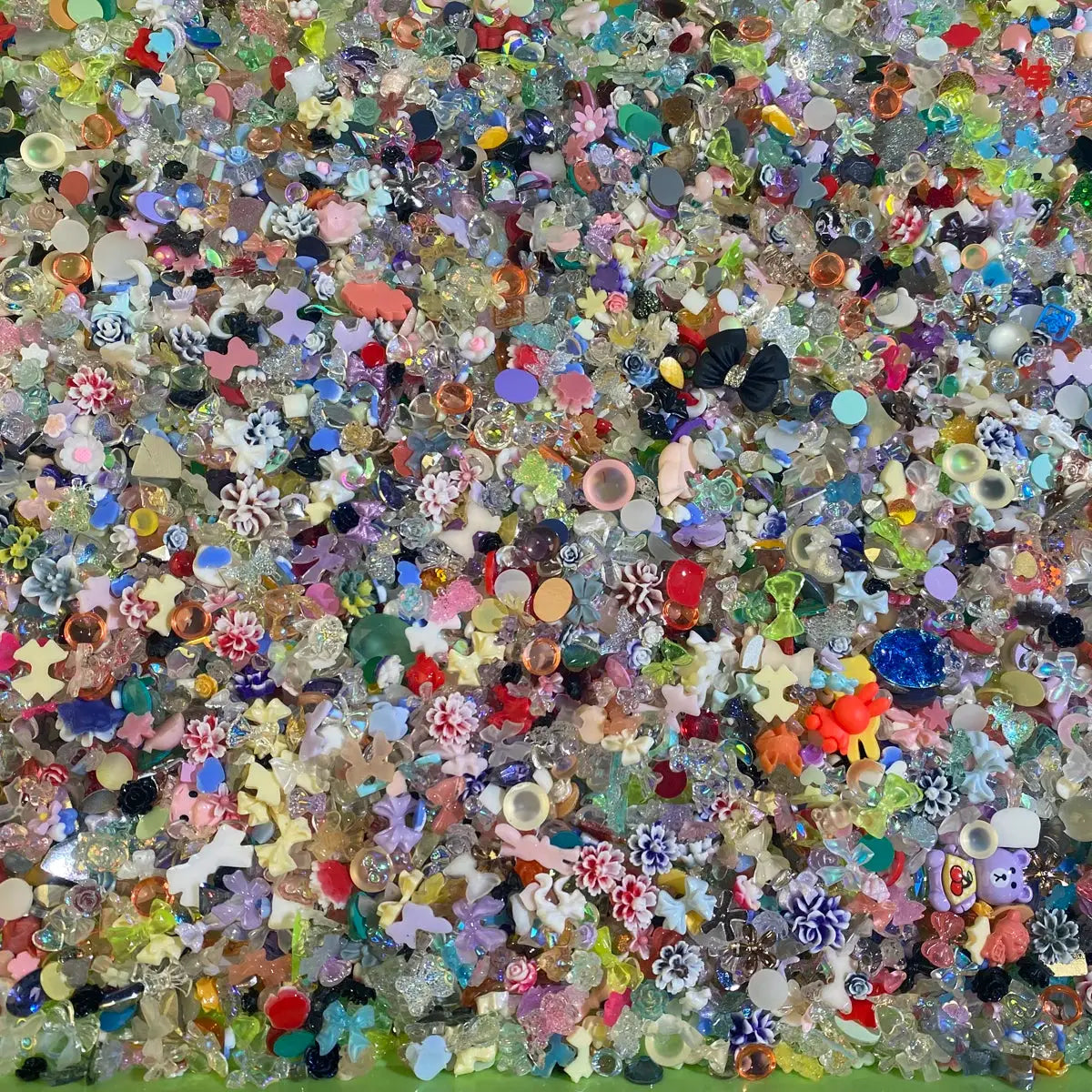 50g 3D Random Mixed Resin Nail Art Charms Cartoon Shapes Bows Diamonds Hearts Flowers Ribbons For DIY Manicure