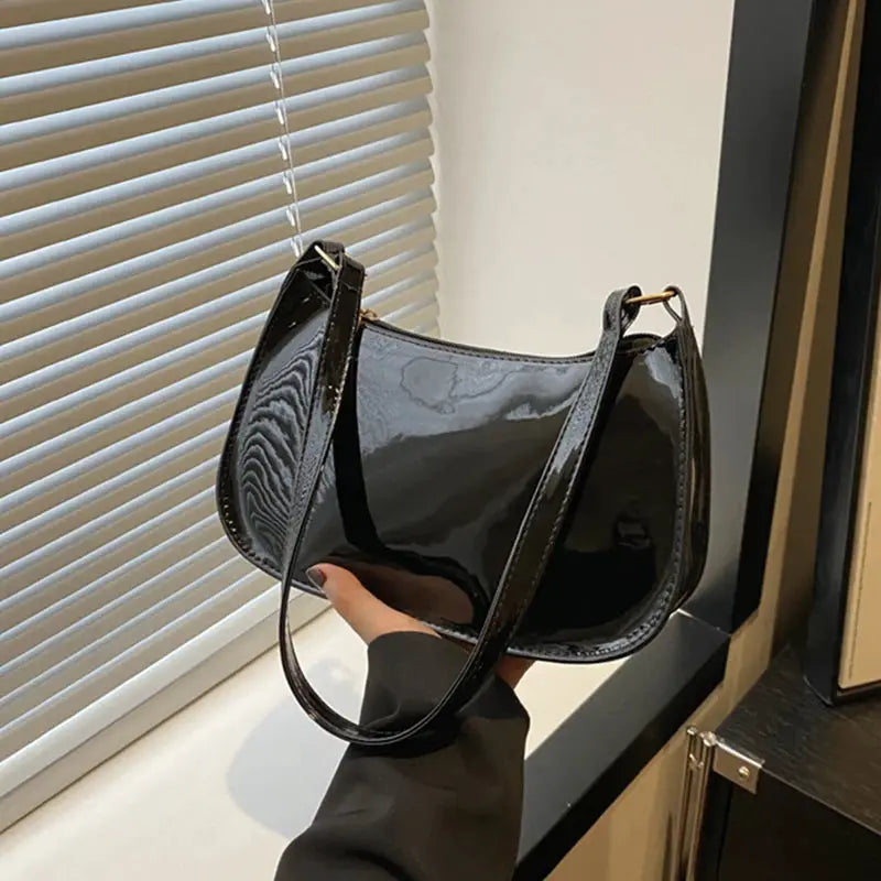 Retro Chic PU Leather Shoulder Underarm Bag With Multi Pocket Interior For Easy Organization
