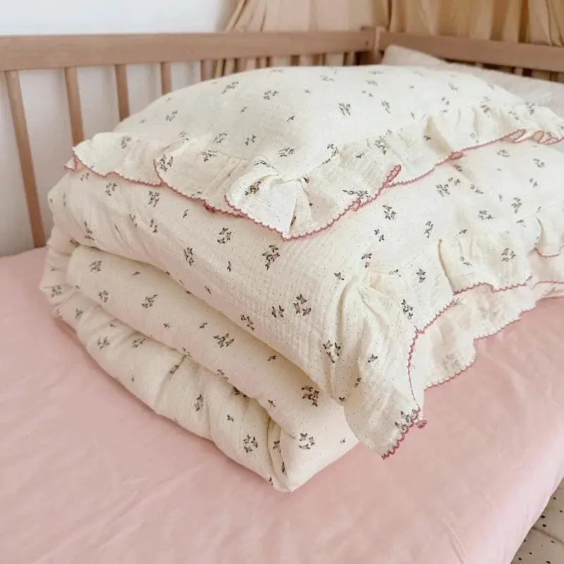 INS Princess ruffle-edge gauze bedding set, 3-piece 100% cotton with floral print and pink trim by Simples Market.