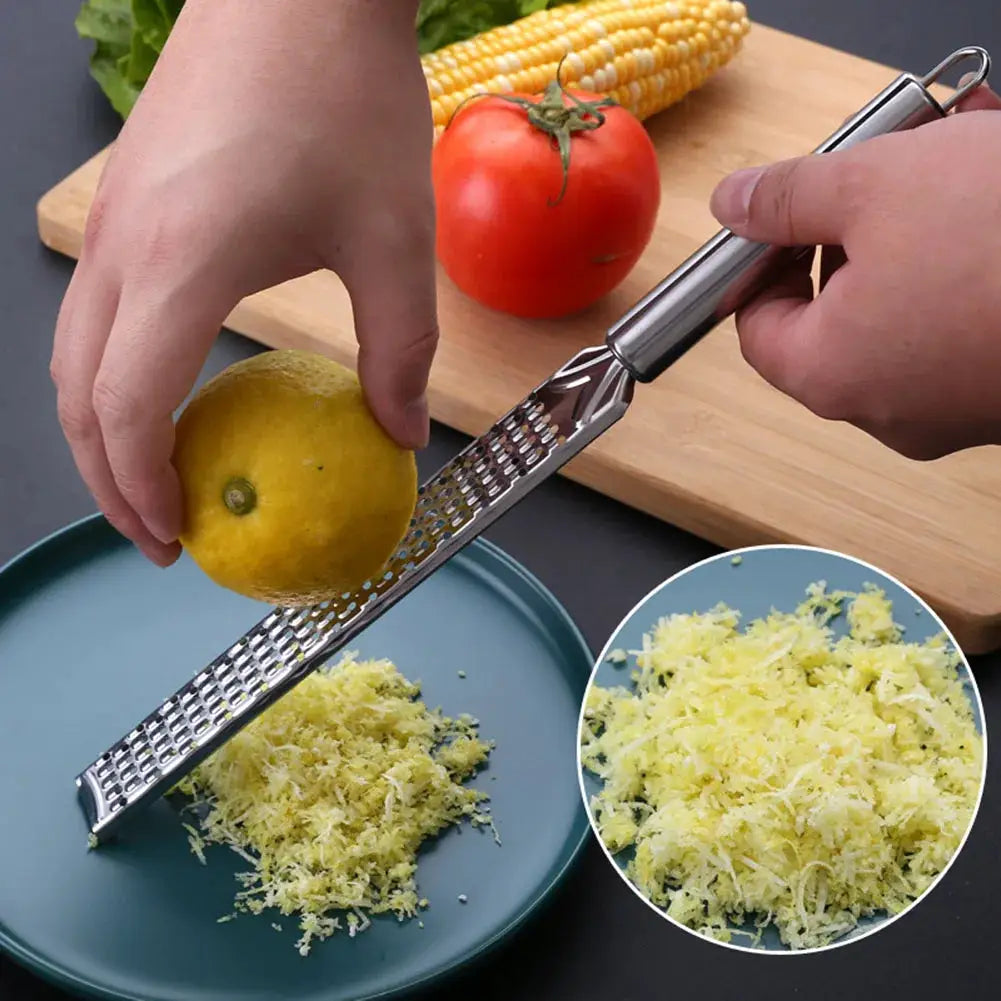 ChefEase 20cm Stainless Steel Grater Versatile Grater for Citrus Ginger Garlic Cheese Chocolate With Hanging Loop