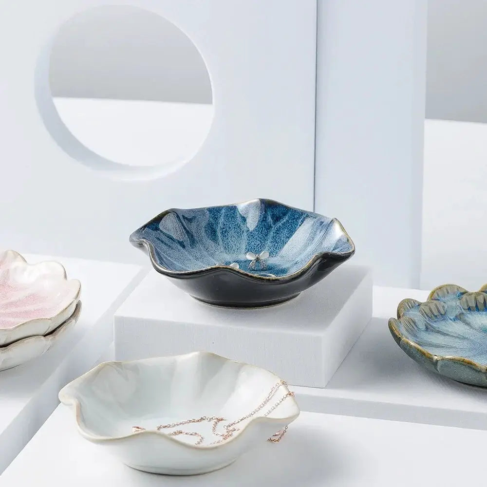 Creative Minimalist Ceramic Lotus Jewelry Tray And Snack Flavor Dish