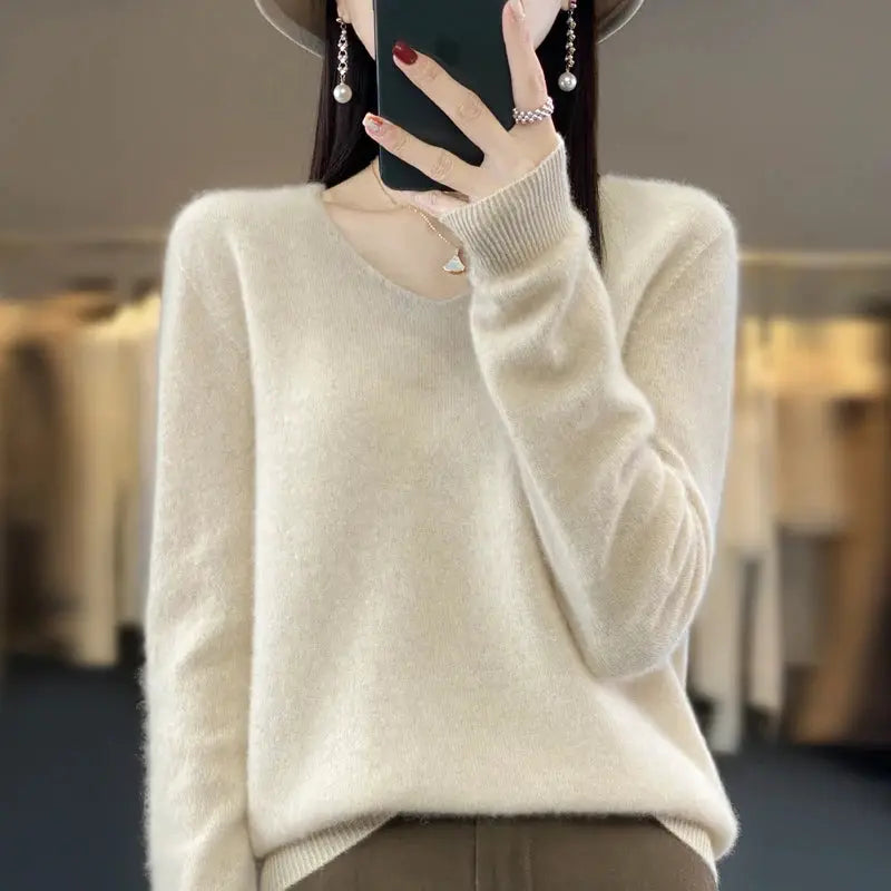Women's Merino Wool V Neck Pullover Sweater Loose Fit for Autumn and Winter Comfort