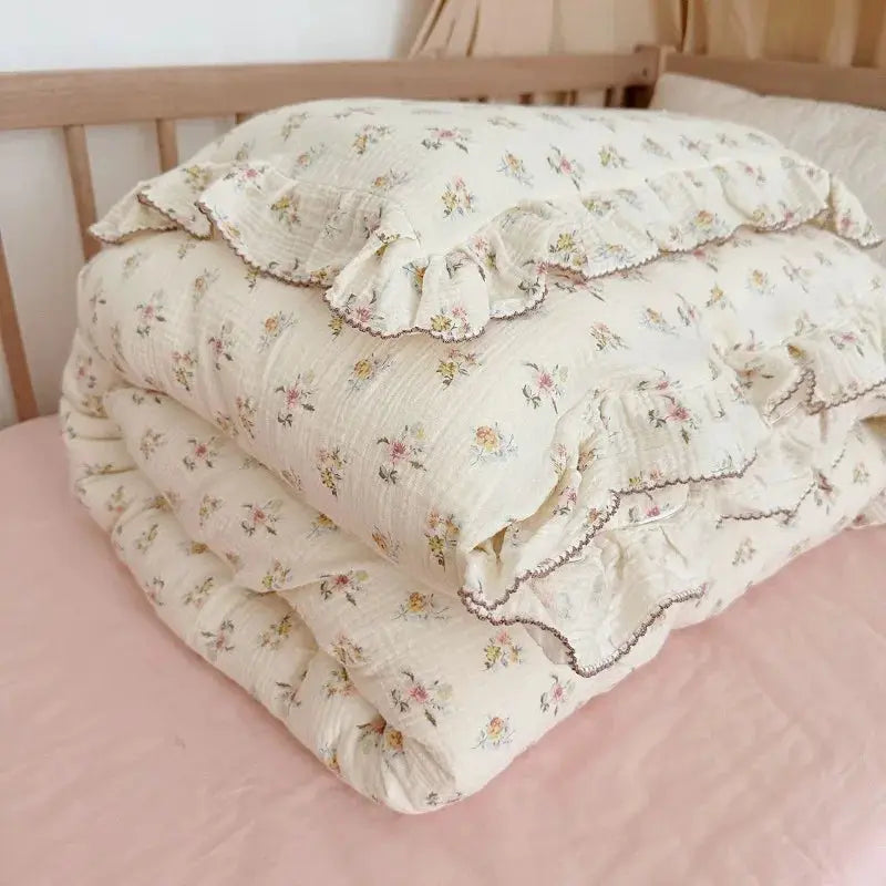 3-piece Simples Market 100% cotton floral gauze bedding set with ruffle-edge trim, white with tiny pink flowers