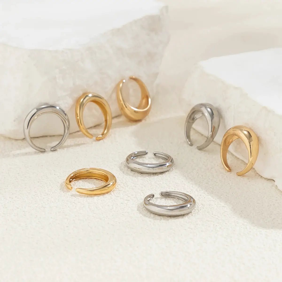 8 Pcs Chunky Open Smooth Surface Rings Set For Women Mixed Gold And Silver Color Fashion Accessories - Simples Market