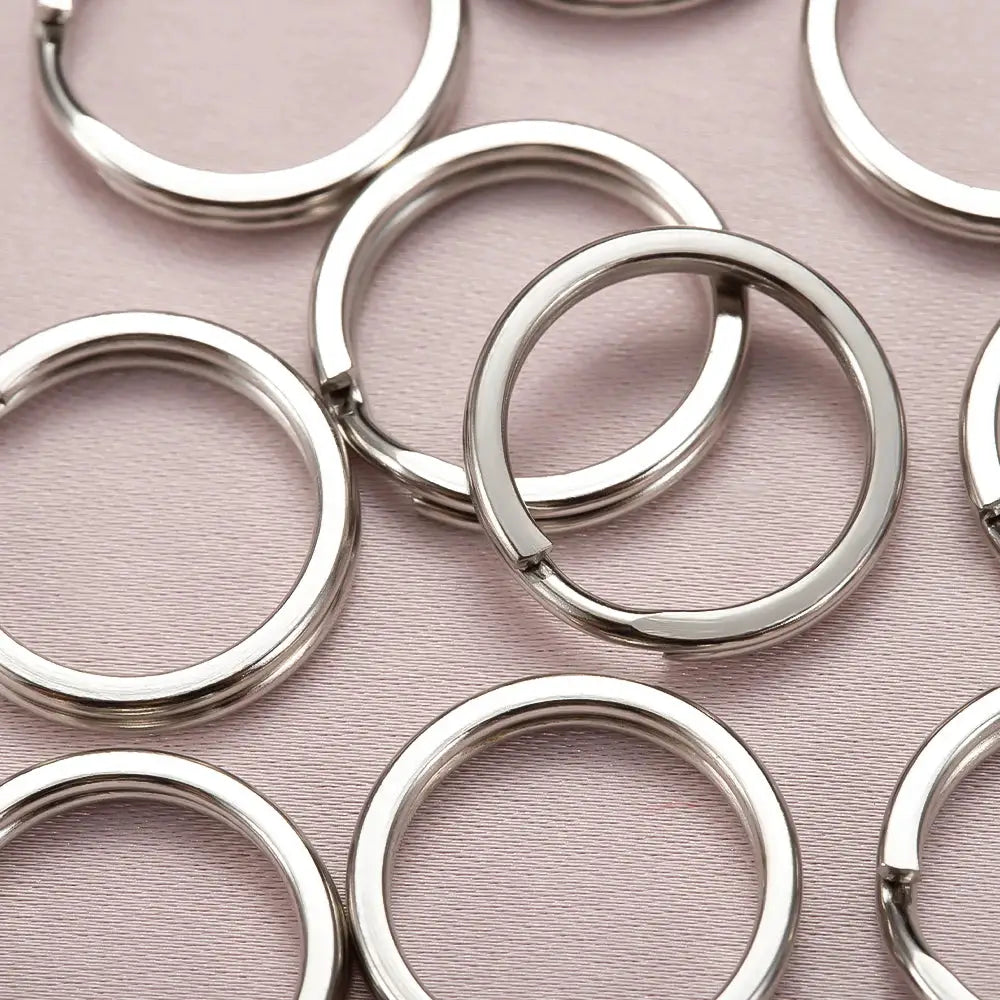 20pcs metal round key rings, 1.5x20mm flat split rings in silver alloy by Simples Market