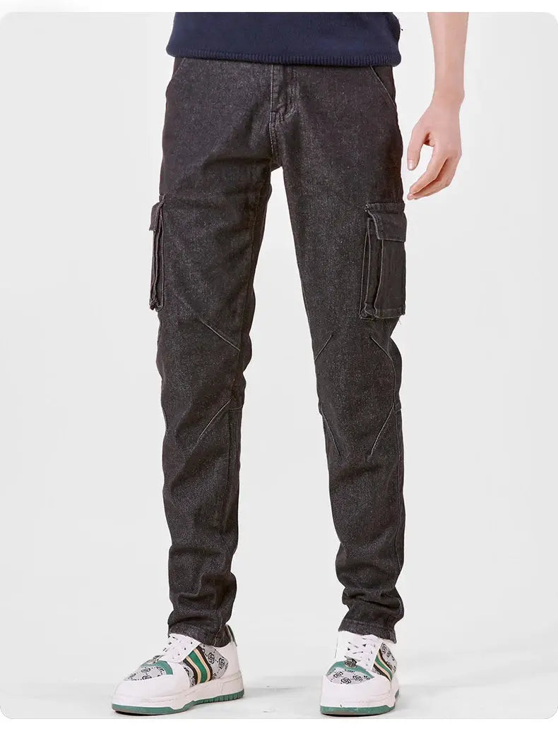 Men's street-style denim cargo pants, dark washed with side cargo pockets, slim fit