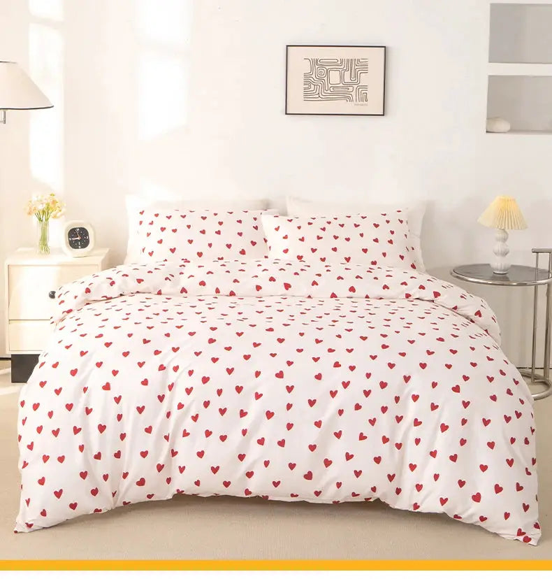 Duvet cover set with red heart print, 3-piece (1 duvet cover + 2 pillowcases) by Simples Market