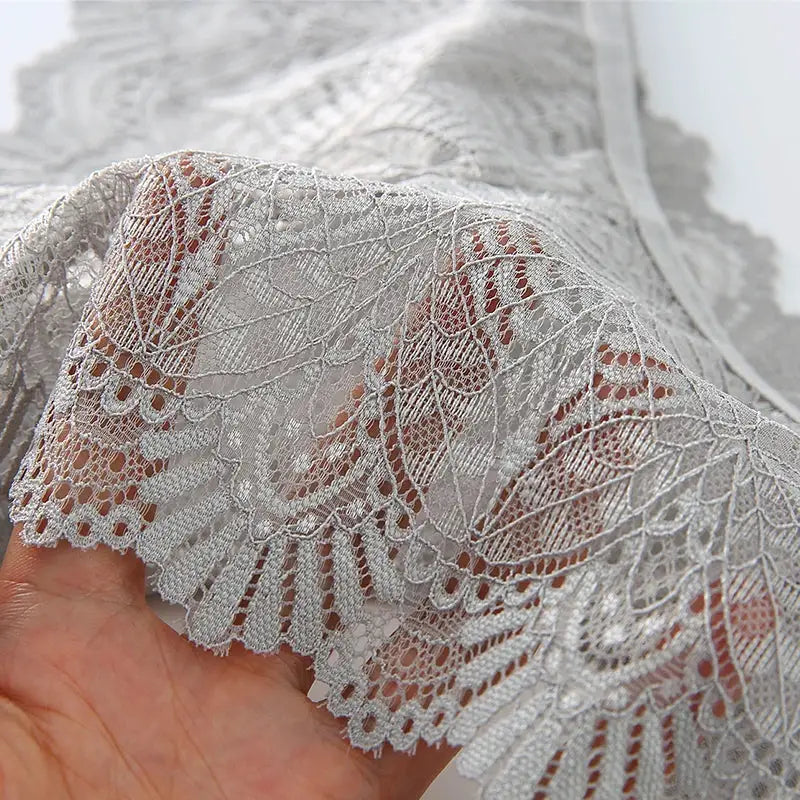 Lace women's panties by Simples Market, mid-waist breathable seamless underwear in light gray lace.