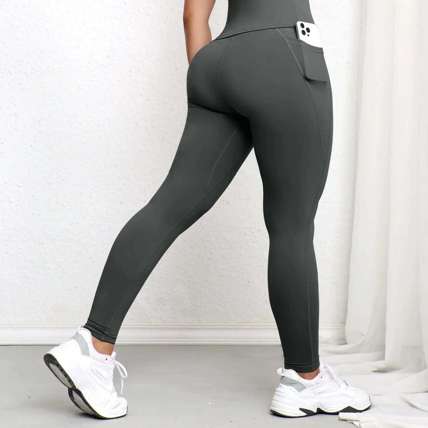 Simples Market women's high-waist pocket leggings in charcoal gray with butt-lift support
