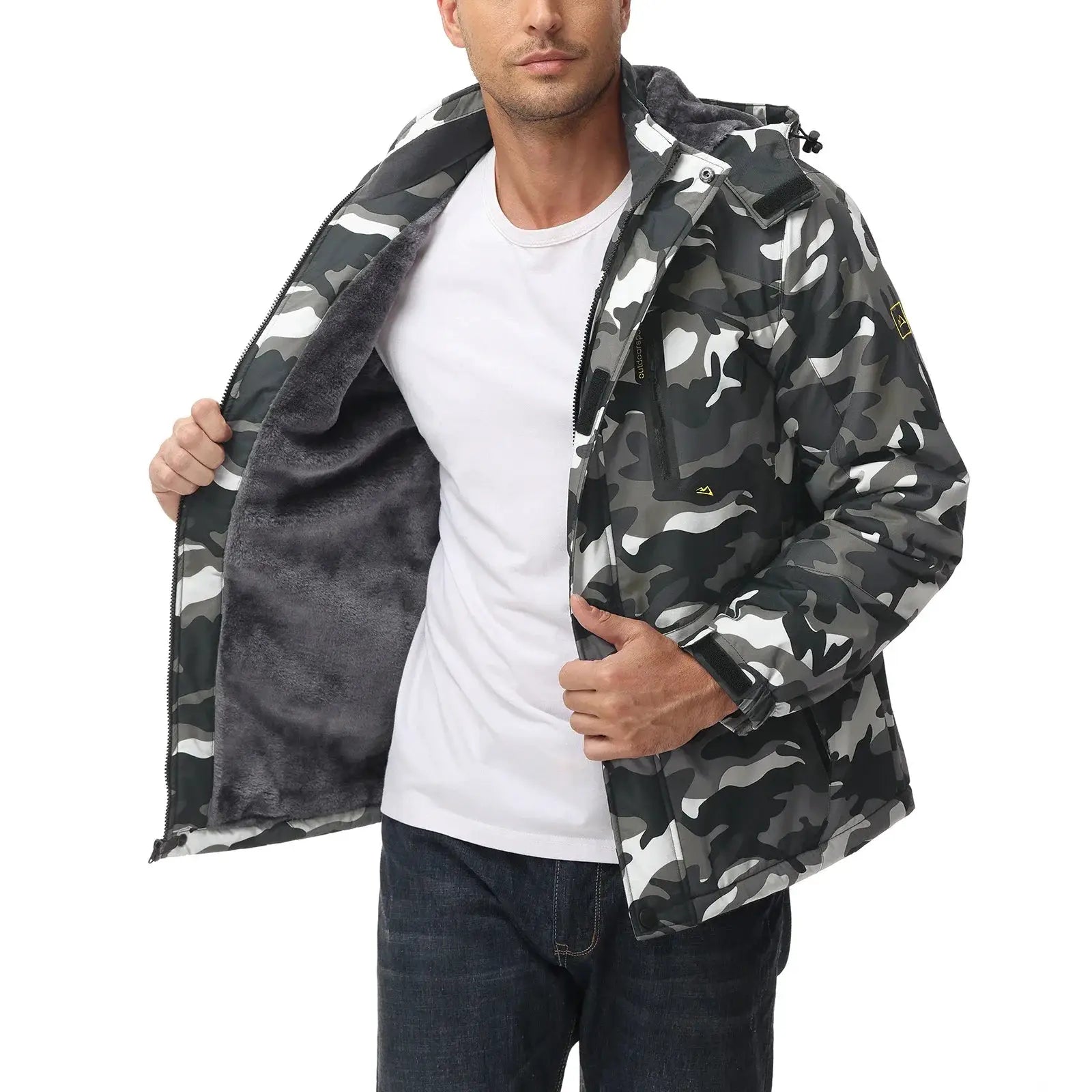 KEFITEVD men's camouflage winter jacket with grey fleece lining, full-zip front, hood, waterproof outer shell