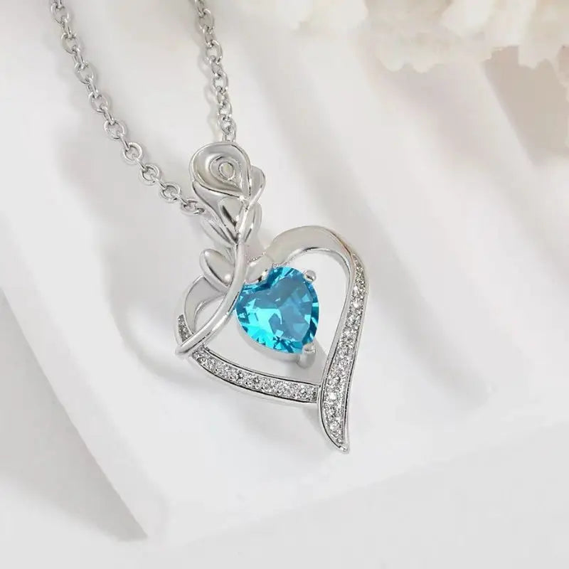 Heart Shaped Pendant Necklace Hollow Design Rhinestone Zinc Alloy for Women Gift for Best Friends Mothers Day Party Wear
