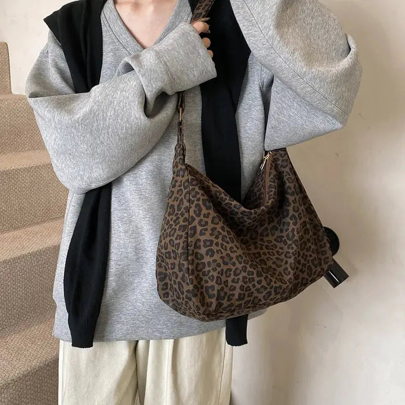 Leopard print women's shoulder bag in brown soft textile with large capacity
