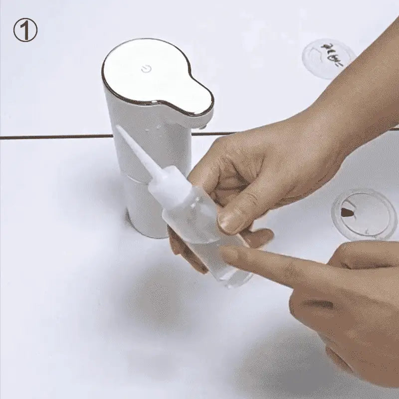 Automatic touchless soap dispenser with infrared sensor, white finish, USB charging