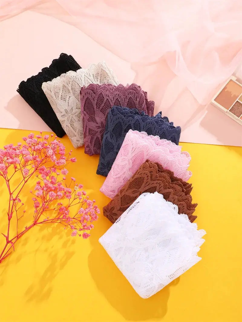 4-pack women's floral lace panties with V-waist in assorted colors, breathable underwear set
