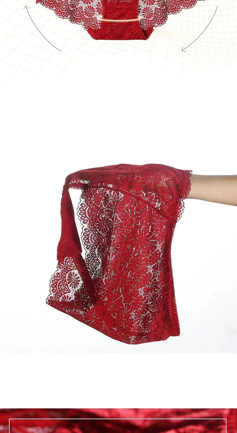 Red lace high-waisted panties with floral hollow-out pattern by Simples Market