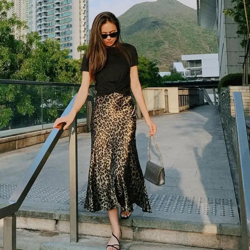 HXAO Leopard Print Satin Midi Skirt For Women High Waist Flattering Vintage Style