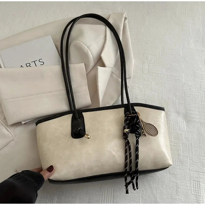 European American retro tote bag, beige with black handles, large-capacity Simples Market handbag with pendant charms