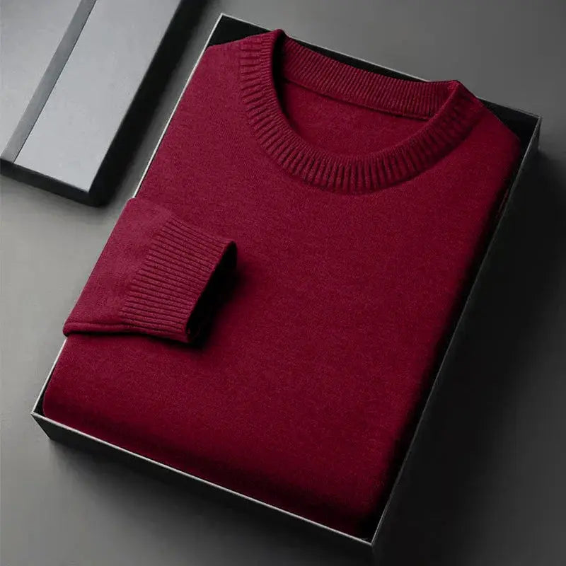 Men's classic crewneck knit pullover sweater in burgundy, lightweight soft fabric, packaged in a box by Simples Market.