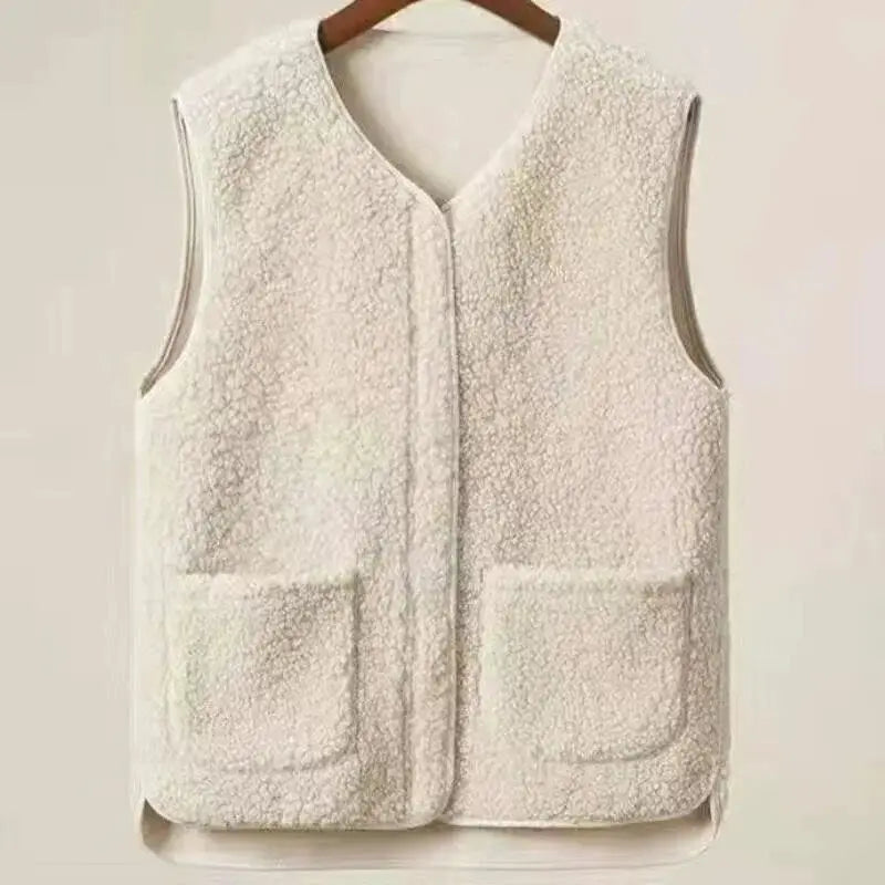 Men's cream lamb fleece vest with two front pockets