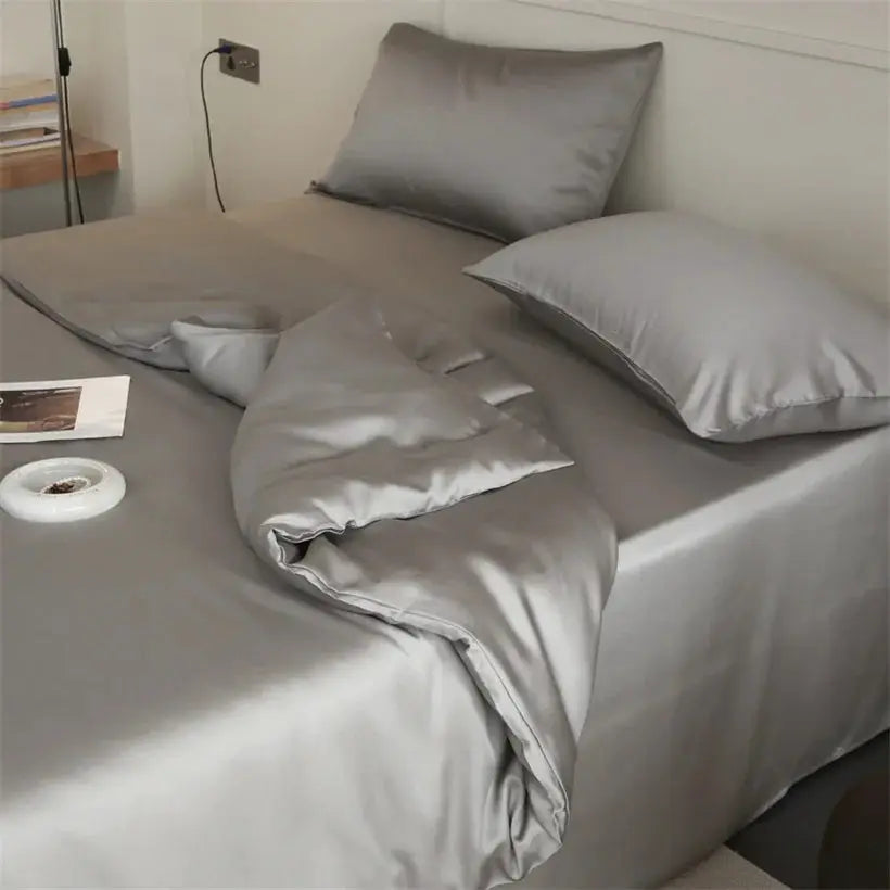 Mulberry silk bedding set in silver-gray with duvet cover, sheets and pillowcases