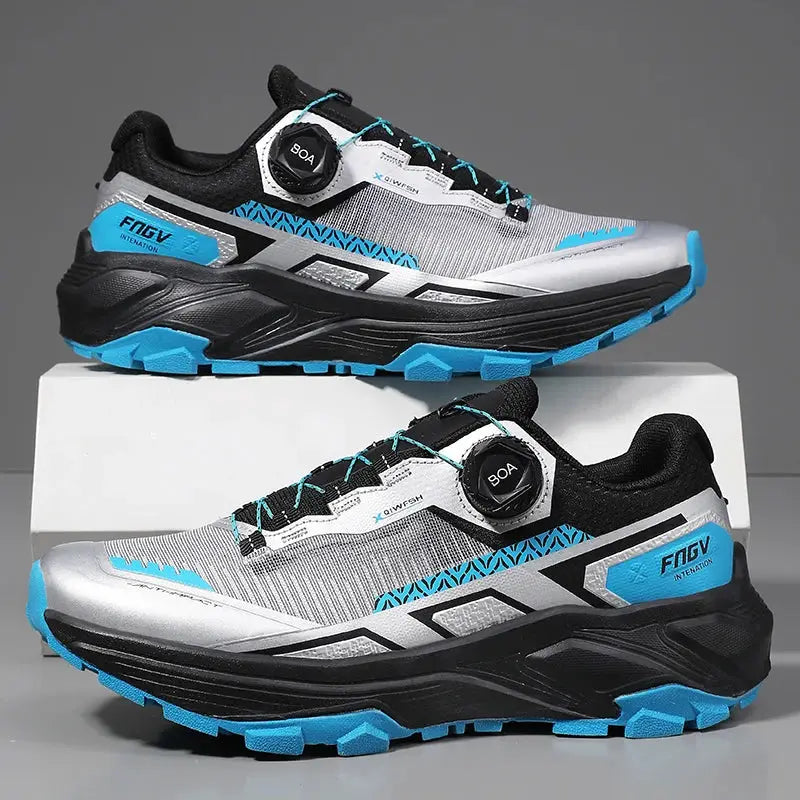 Men's casual sneakers Simples Market with breathable upper, blue accents and a chunky black-blue sole; two sneakers shown