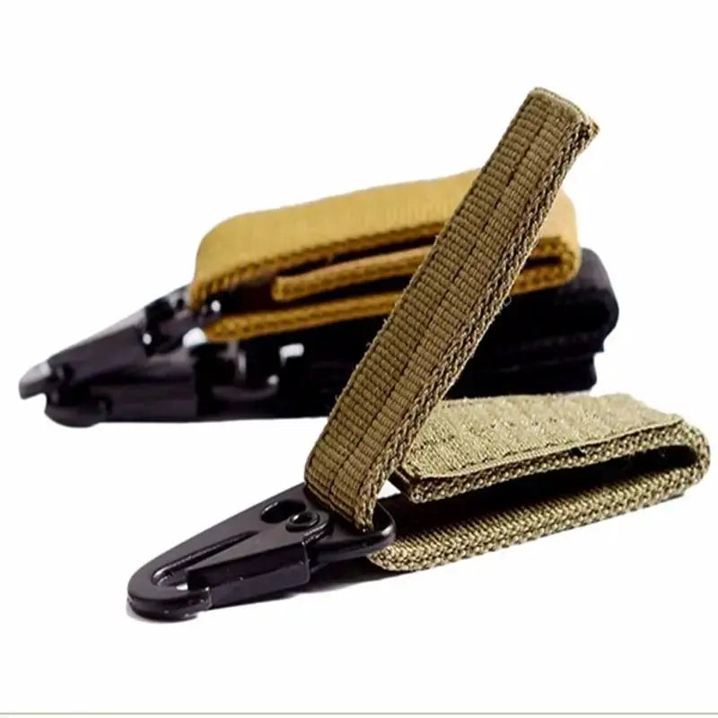 Carabiner nylon key hook with MOLLE strap in tan and black, Simples Market