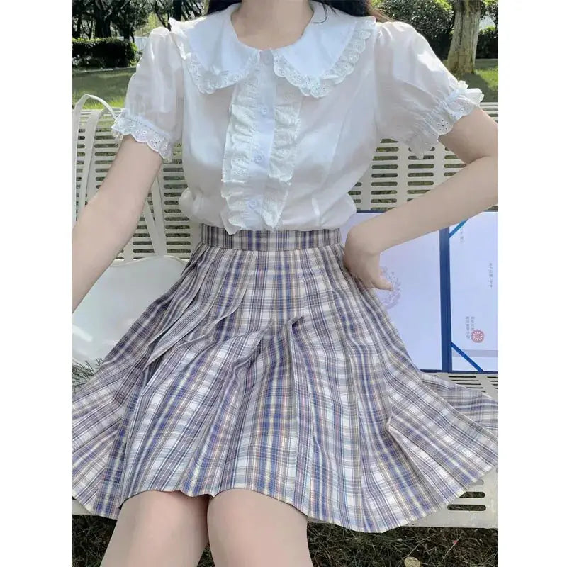 Deeptown Kawaii Lolita blouse in white with lace collar and puff sleeves