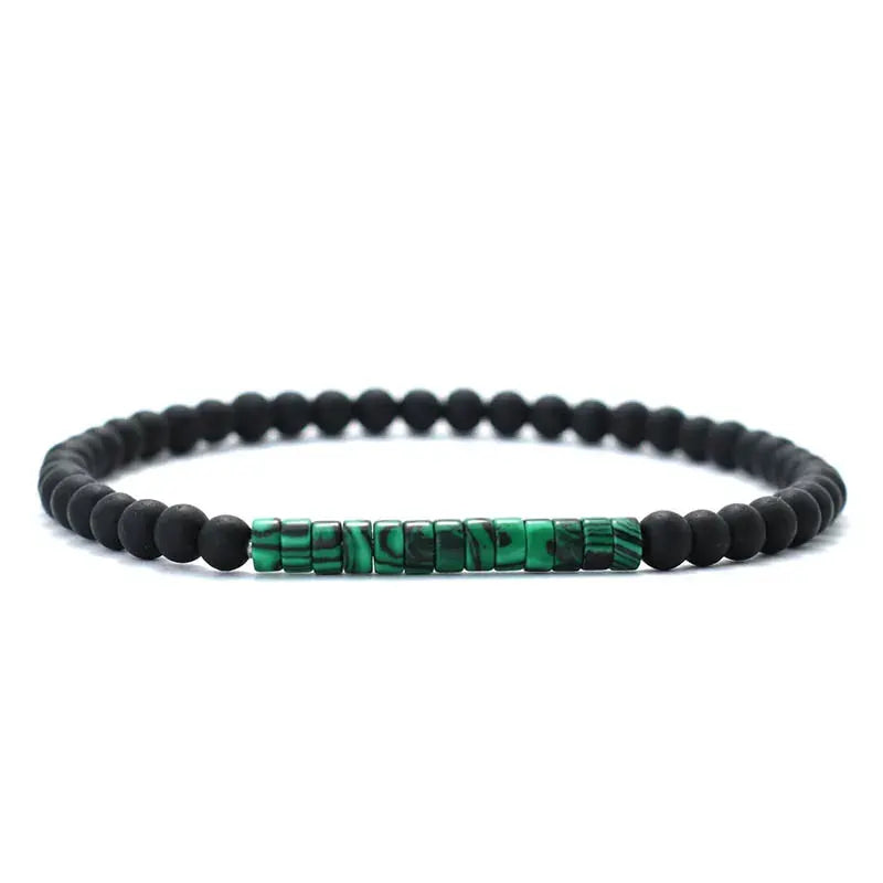 Minimalist 4mm beaded bracelet with black onyx beads and a green central segment, 19.5 cm, unisex