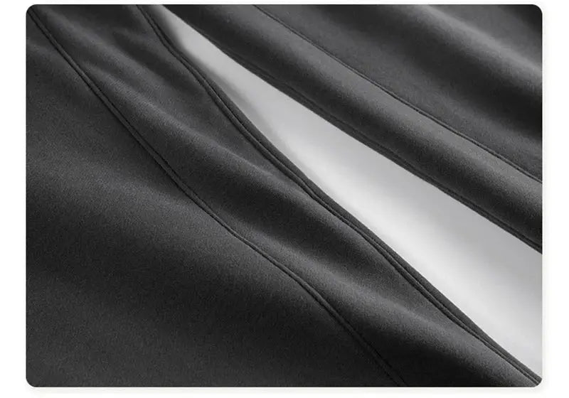 ZODF Trendy Men 345gsm fleece sweatpants fabric close-up in black, unisex joggers