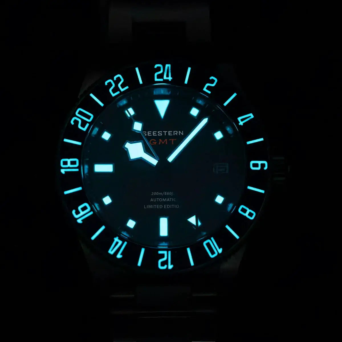 SEESTERN Diver GMT titanium automatic wristwatch with blue lume bezel and dial, 200m water resistance