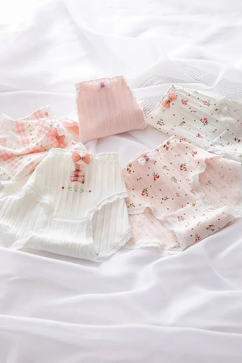 5-piece set of pure cotton women's panties; pastel mid-rise briefs with bows and floral lace.