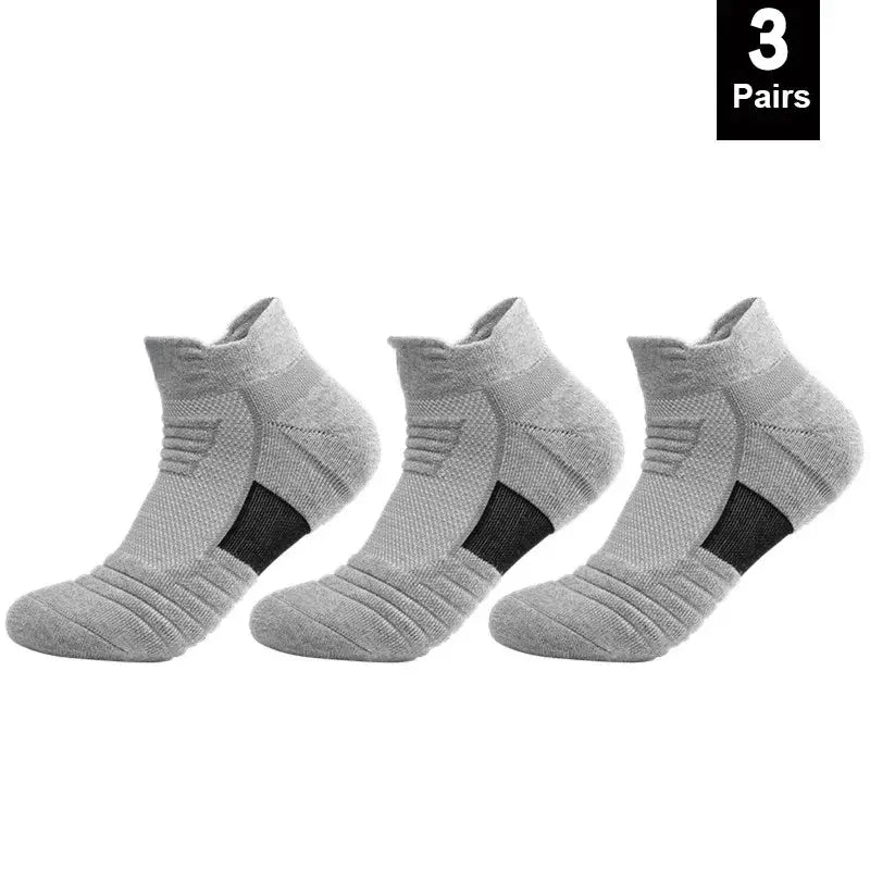 Anti Slip Mens Football And Basketball Socks Breathable Deodorizing Sweat Wicking Size 39 To 45