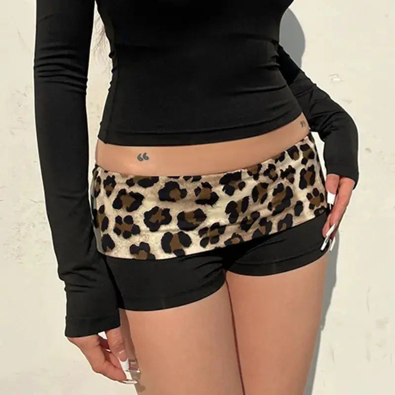 Women’s leopard print low-waist booty shorts with contrast patchwork
