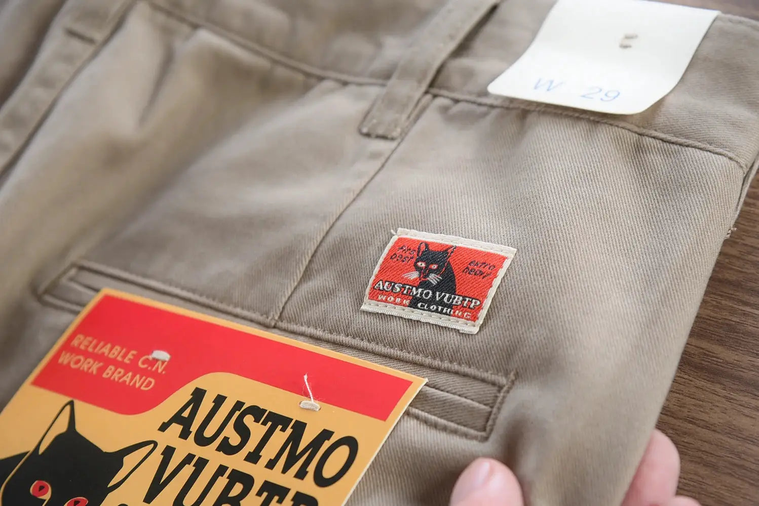 Beige 100% cotton twill chinos for men with back pocket and AUSTIMO label